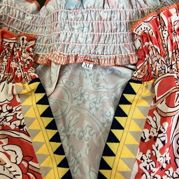 Orange floral tunic top. Size XL. Like New - Picture 5 of 6